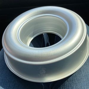 Vintage aluminum jello mold